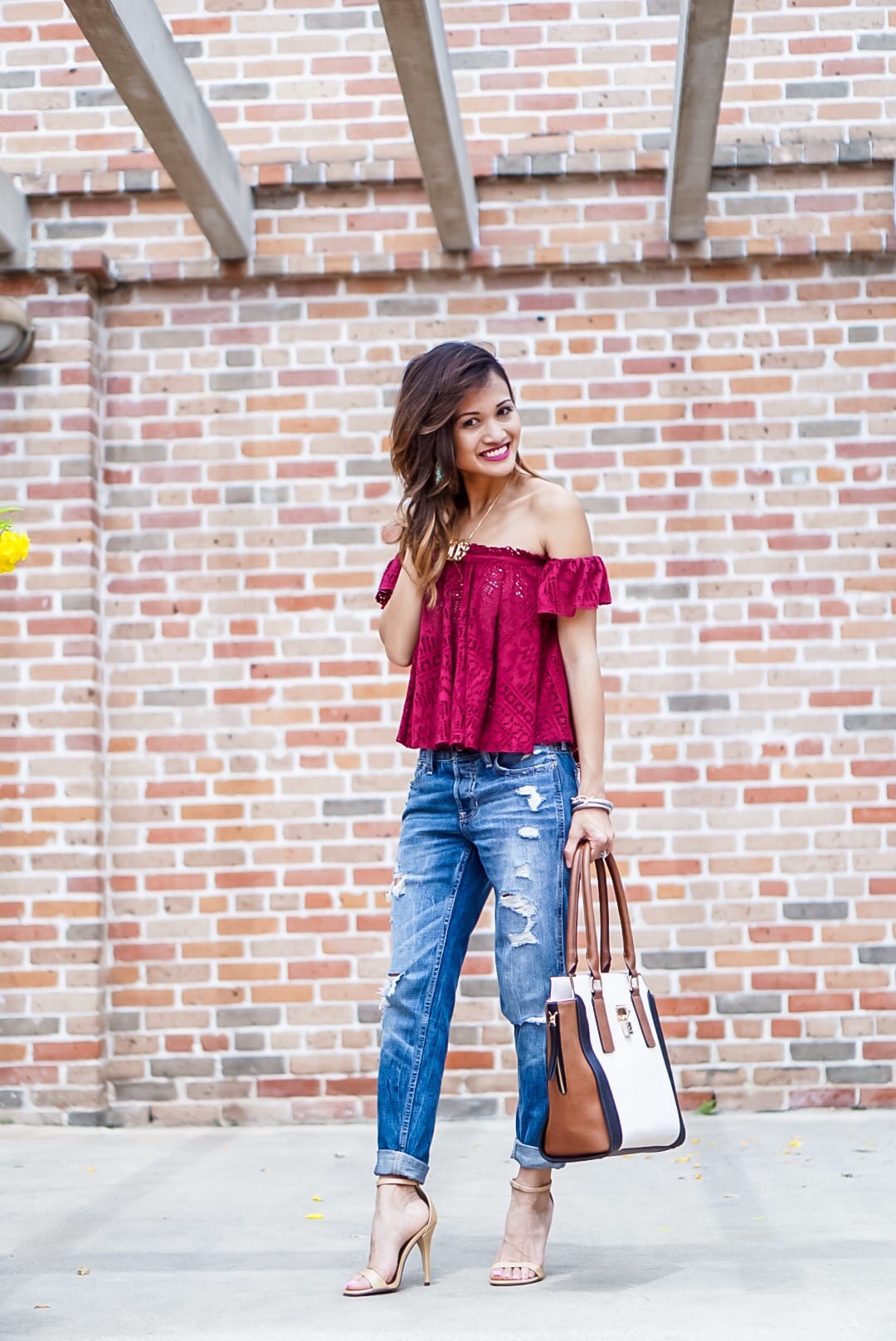 Dressing up hot sale boyfriend jeans