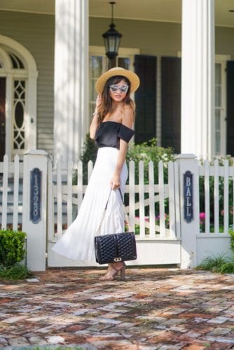 church style, sunday best, pleated skirt, summer look, spring look, black jumbo love cross body