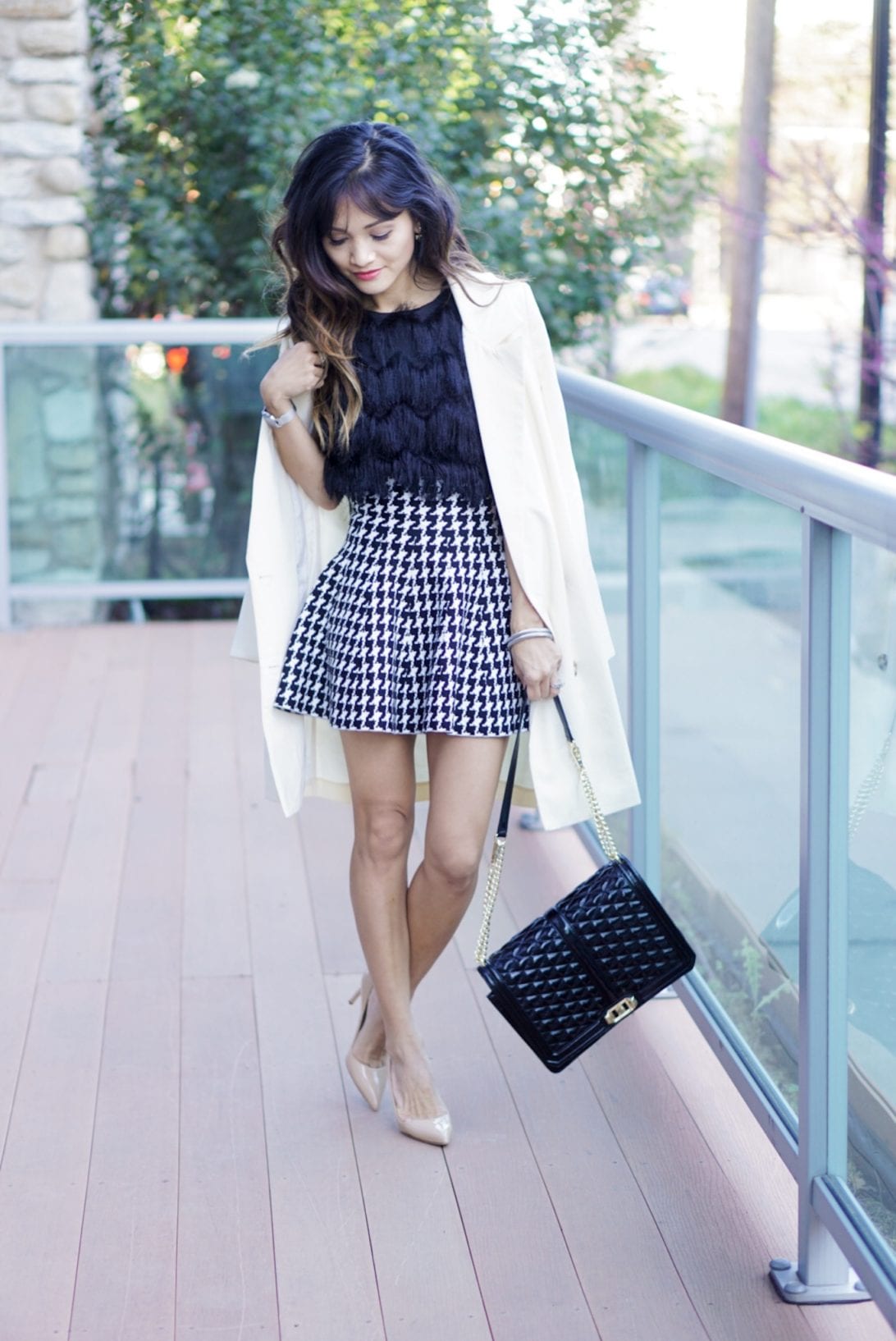 20 Easy Tips for the Best Instagram Post by Houston fashion blogger Dawn P. Darnell - blazer, houndstooth skirt, love cross body bag, nude pumps