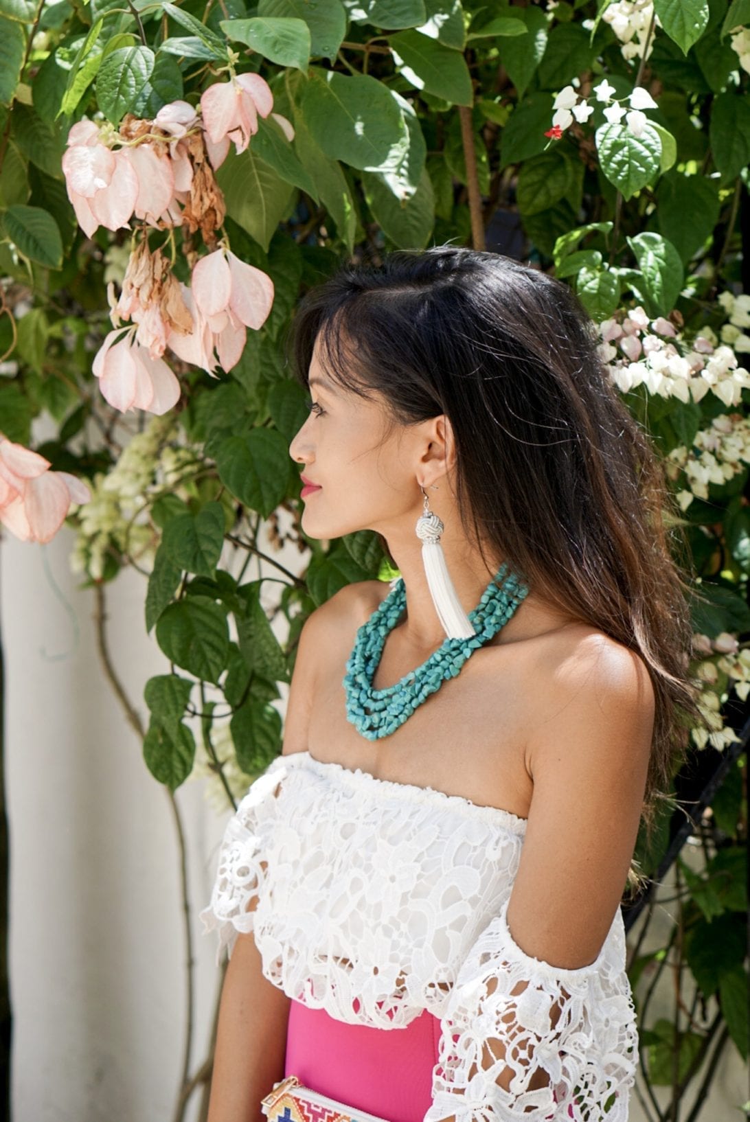 west palm beach, worth avenue, what to wear in palm beach, summer vacation style, pink ruffle skirt, off the shoulder white lace top, white tassel earrings, embroidered clutch, jute sandals, summer block heels, turquoise necklace, summer outfit, Florida vacation 