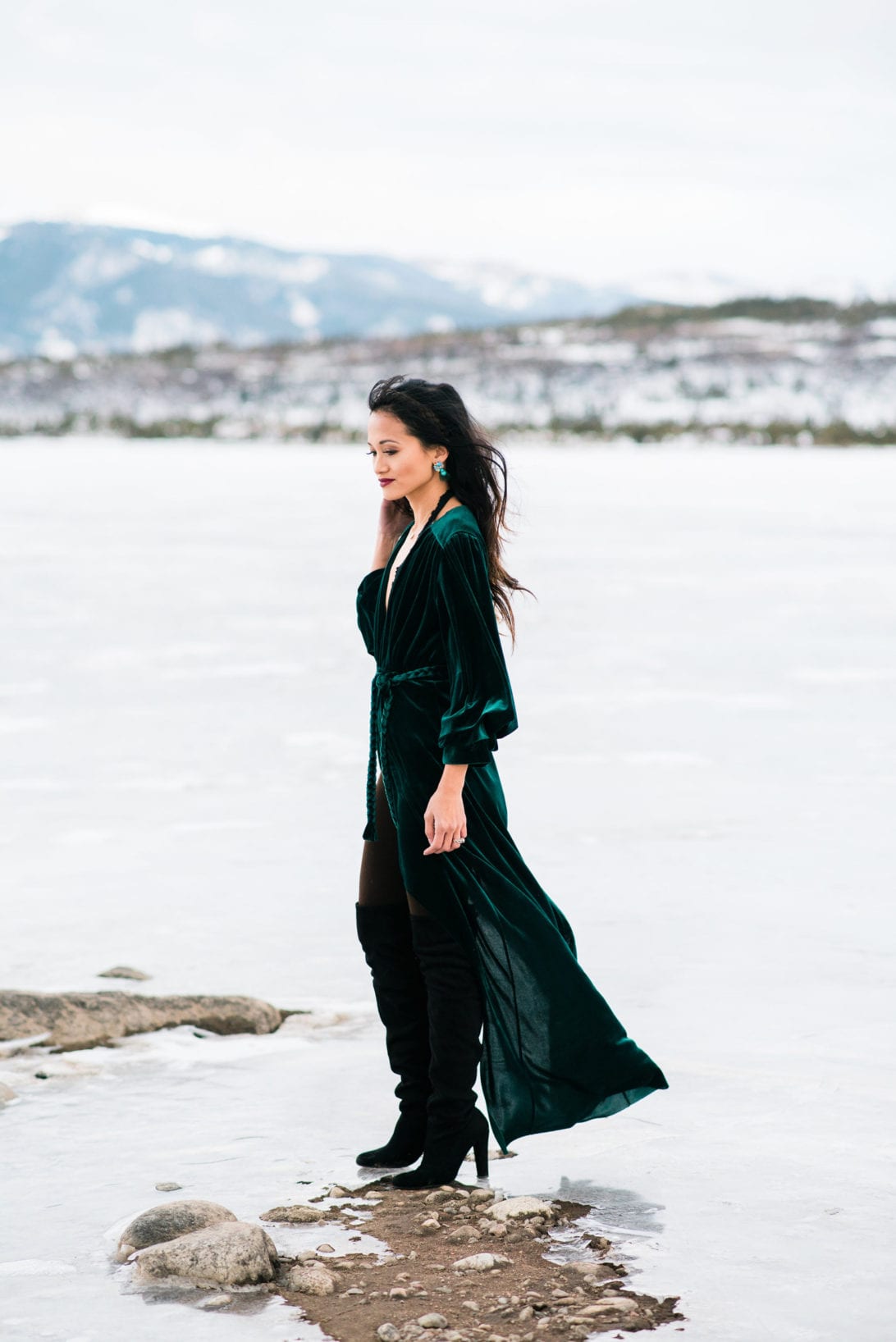 family pictures, snow family pictures, Colorado family pictures, frozen lake, christmas card family pictures, boy mom, green velvet dress, velvet dress 