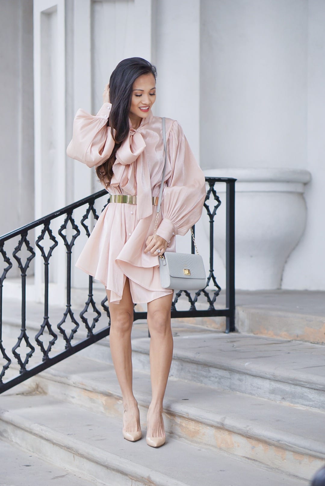 bow tie dress, pink tunic, #workwear, summer style, puff sleeves, Manolo blanik, Kendra Scott earrings, Gigi New York bag, interns, #bloggingtips, blogging tips, hiring interns, interviewing interns 