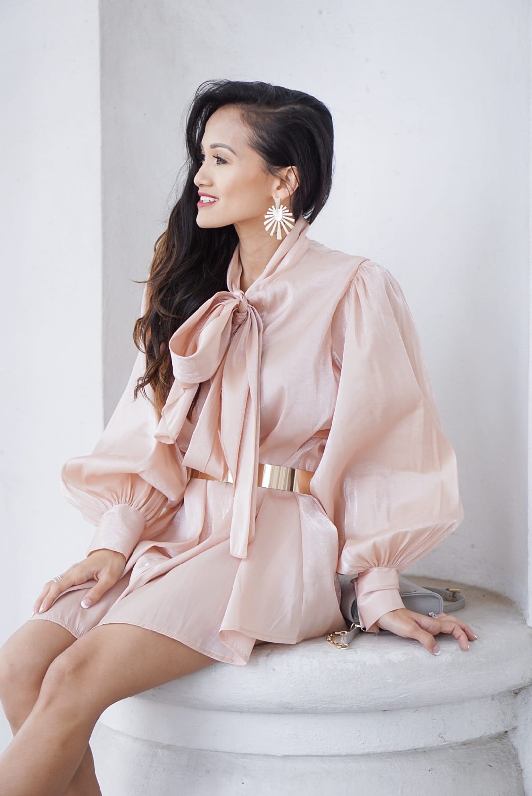 bow tie dress, pink tunic, #workwear, summer style, puff sleeves, Manolo blanik, Kendra Scott earrings, Gigi New York bag, interns, #bloggingtips, blogging tips, hiring interns, interviewing interns 