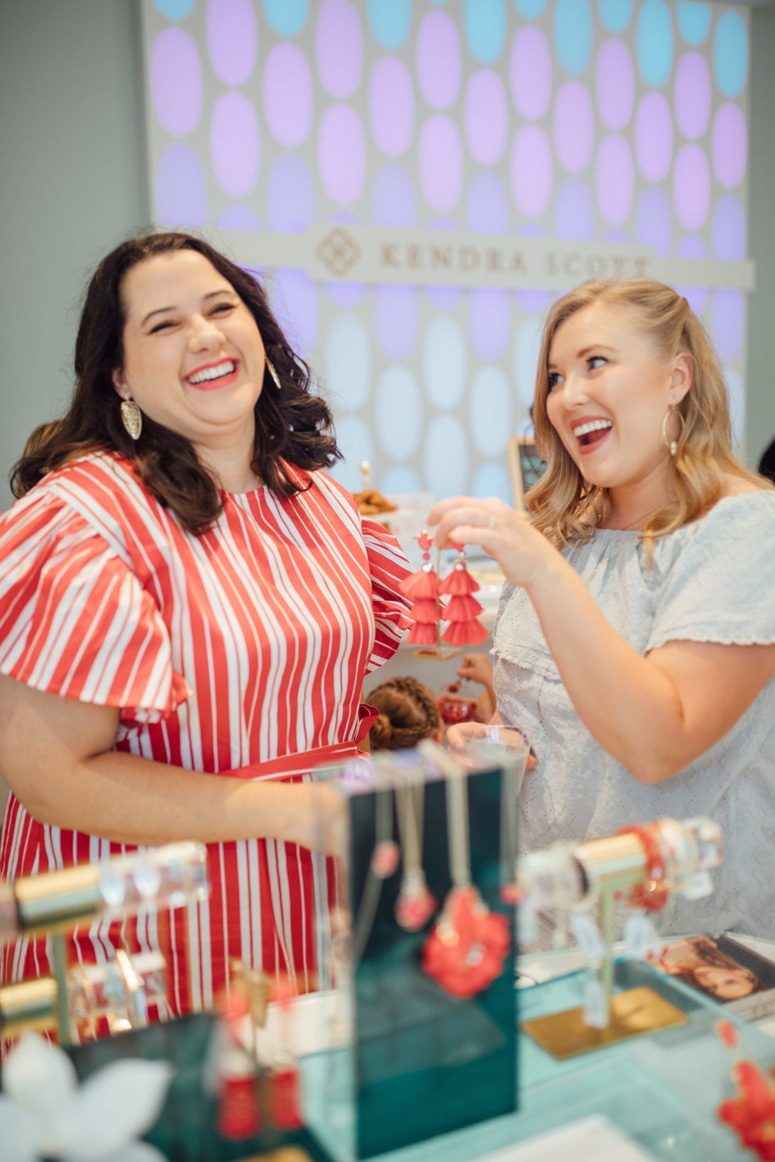 KENDRA SCOTT, FUNDRAISER, #NATIONALBFFDAY, BIG ASS BALLOONS, LAUREN JAMES #SUMMERSTYLE, #SUMMERFASHION, YELLOW PEPLUM TOP, WHITE TIE FRONT SHORTS, LACE UP SANDALS, #DAWNPDARNELL, #HOUSTONBLOGGER