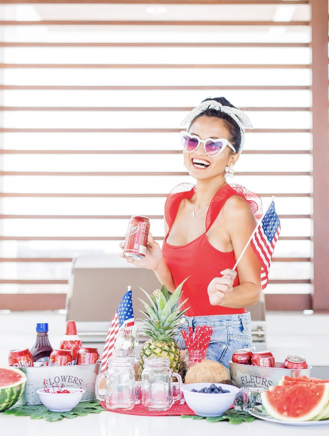 This year I wanted to share an easy and fun DIY Dr. Pepper Float station for your next 4th of July party. It will sure be a hit with your guest! Nothing says summer like Dr. Pepper float, and if you are in Texas where it is hot as hades, then this makes the perfect party drink to keep you cool and refreshed. Check out how you can recreate this 4th of July inspired Dr. Pepper Float station below!