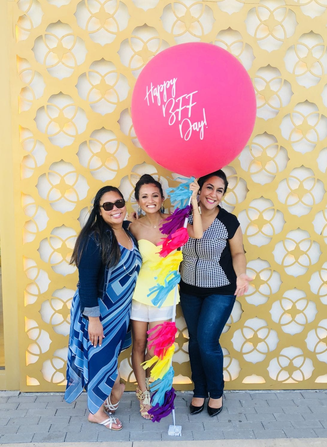 KENDRA SCOTT, FUNDRAISER, #NATIONALBFFDAY, BIG ASS BALLOONS, LAUREN JAMES #SUMMERSTYLE, #SUMMERFASHION, YELLOW PEPLUM TOP, WHITE TIE FRONT SHORTS, LACE UP SANDALS, #DAWNPDARNELL, #HOUSTONBLOGGER