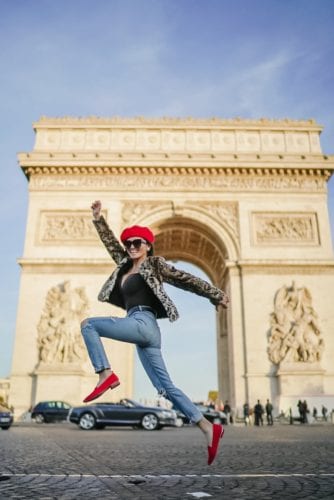 Arc De Triomphe, action shot, red flats, red beret, Paris fashion, fall fashion, Paris style
