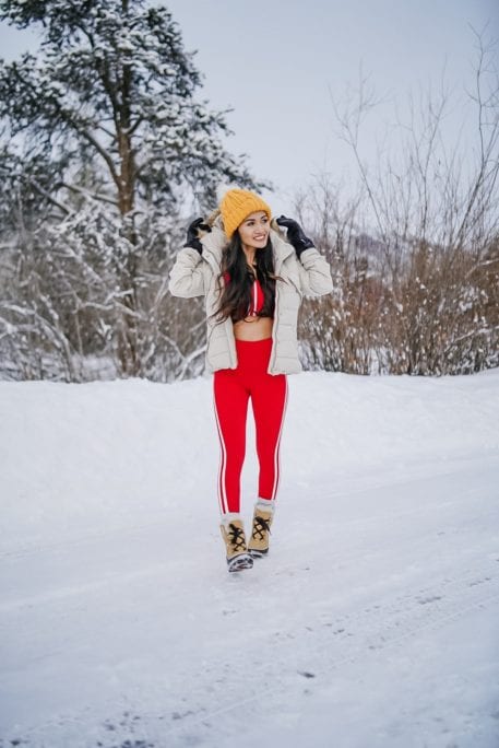 winter fitness style, yellow beanie 