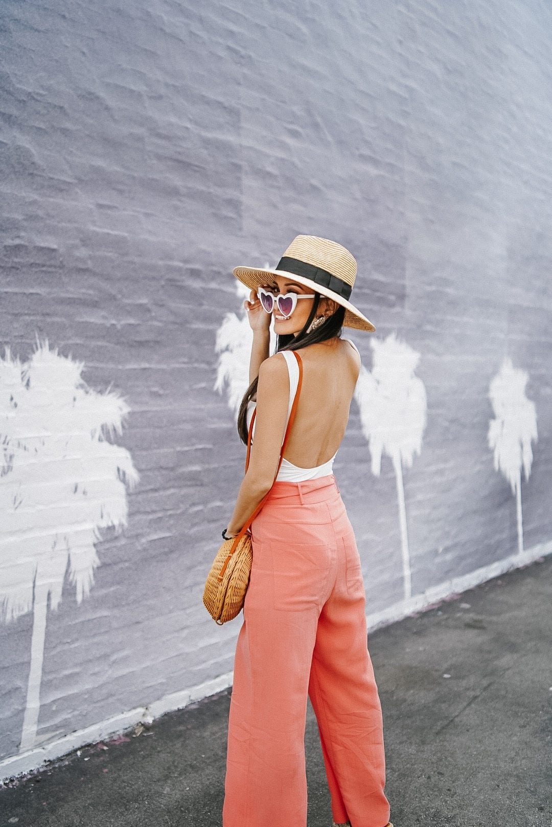 HEART GLASSES, STRAW HAT 