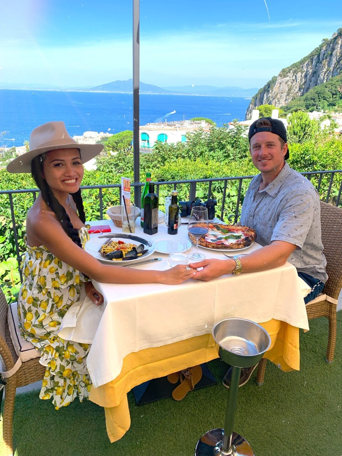 Restaurants in Capri, lemon trees 