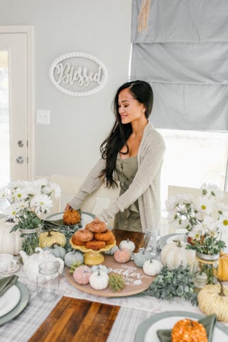 breakfast room, fall home table decor, country table setting, country tablescape, hosting Thanksgiving