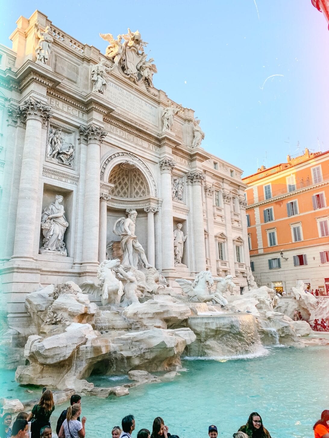 Trevi fountain, Rome travel guide