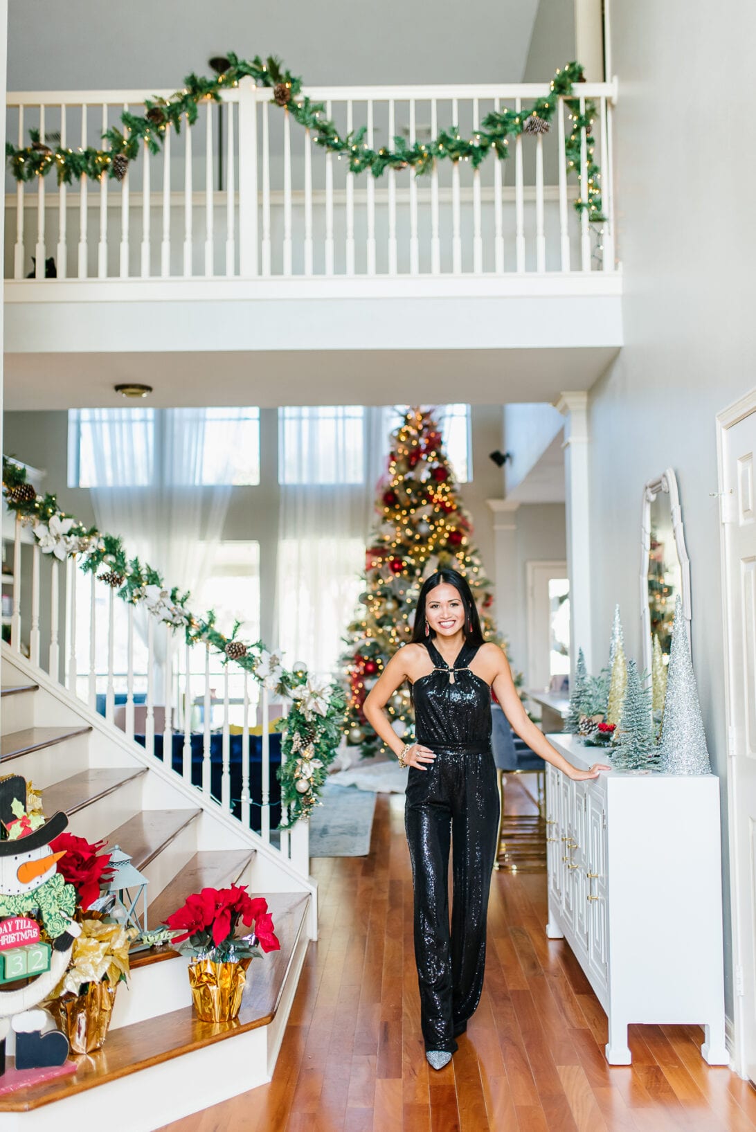 Christmas decor, entry, foyer