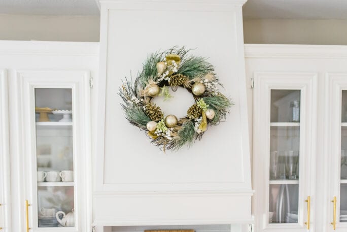 Christmas kitchen decor, Christmas kitchen wreath