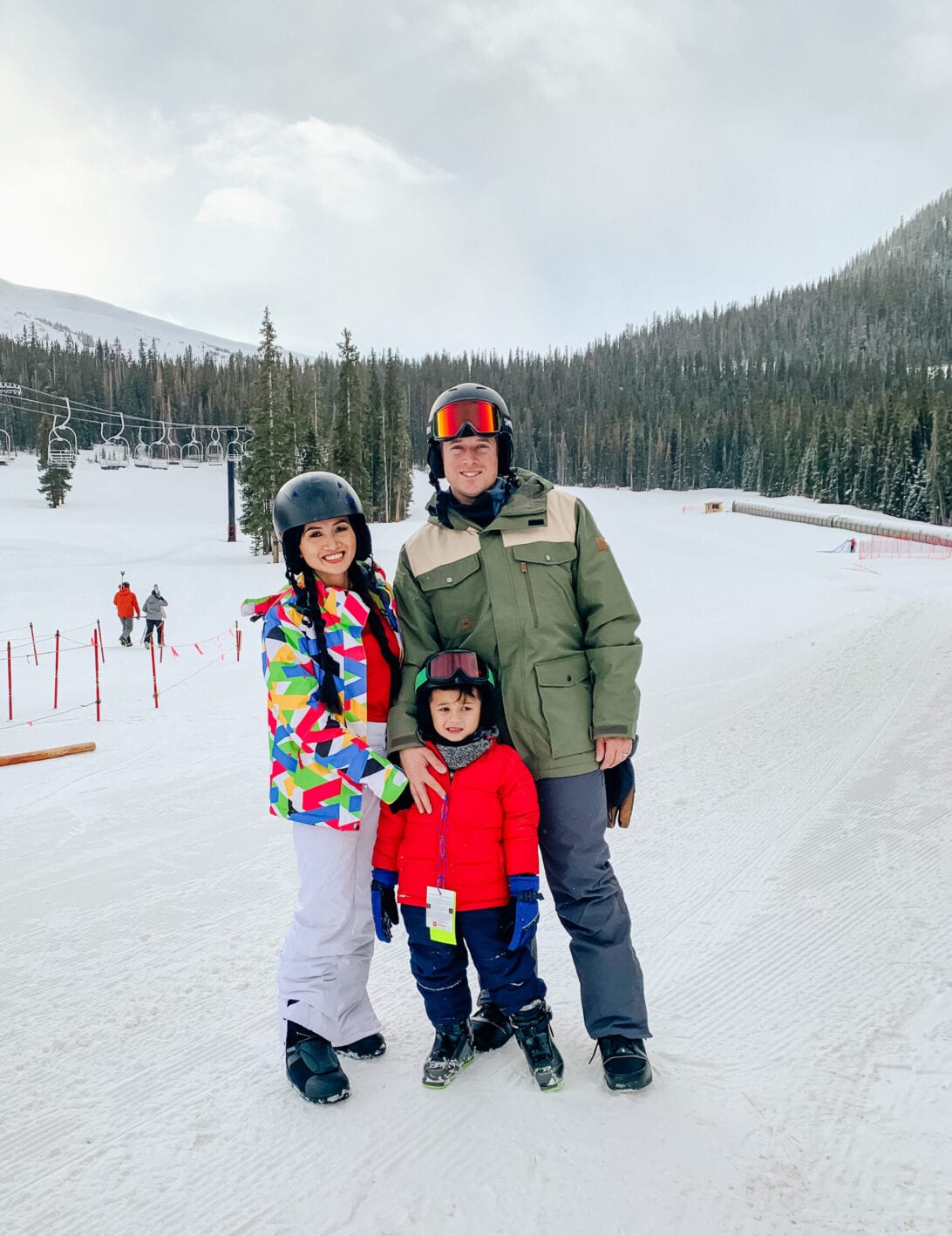 SNOW BOARDING FAMILY 