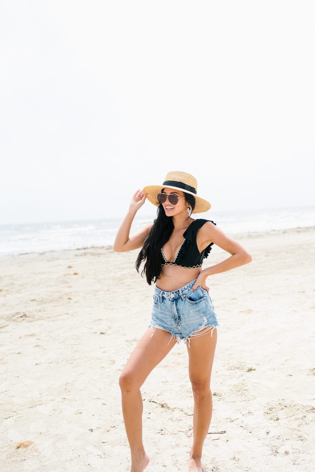 beach style, high waisted shorts, denim shorts, quay sunglasses
