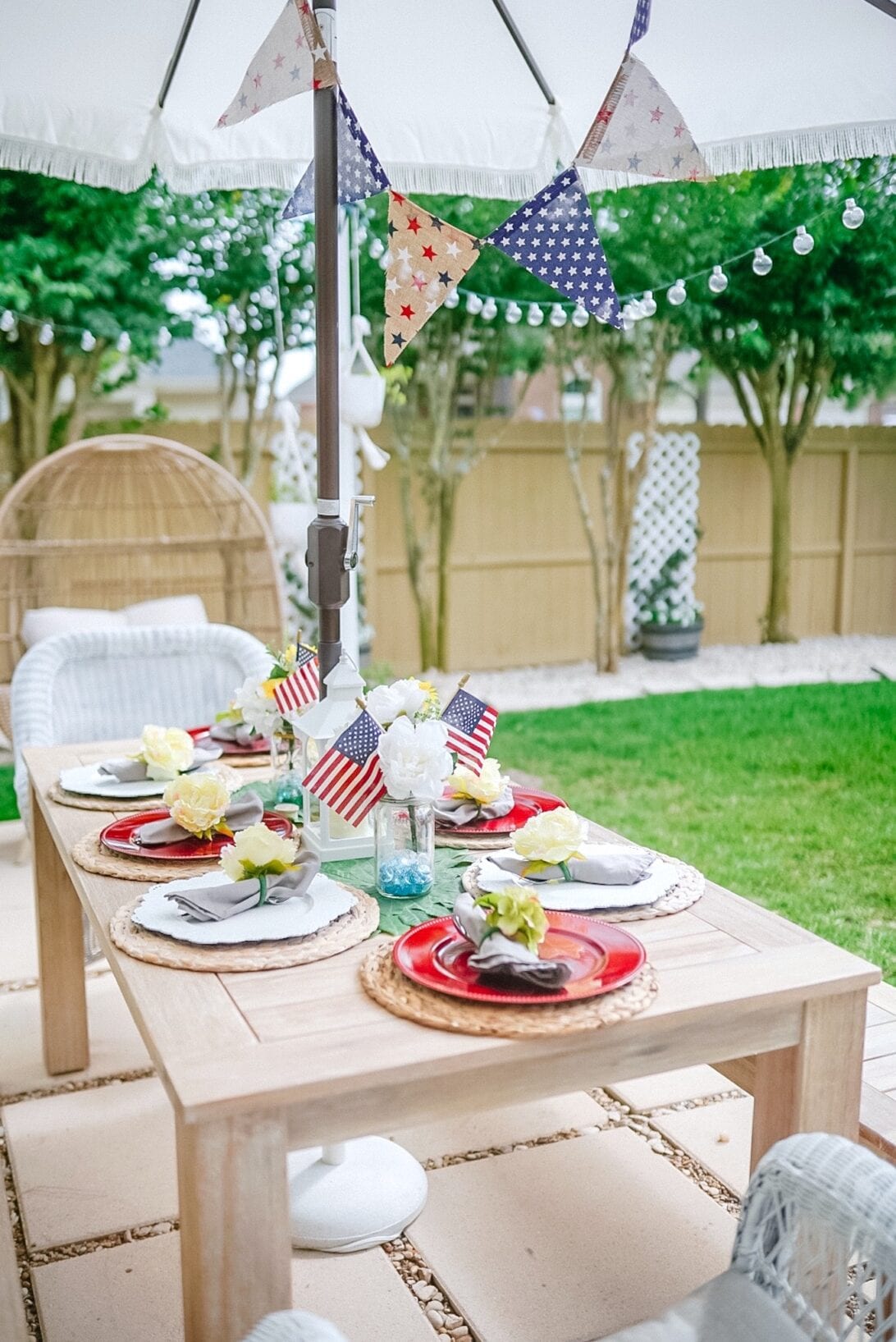 patriotic table decor 