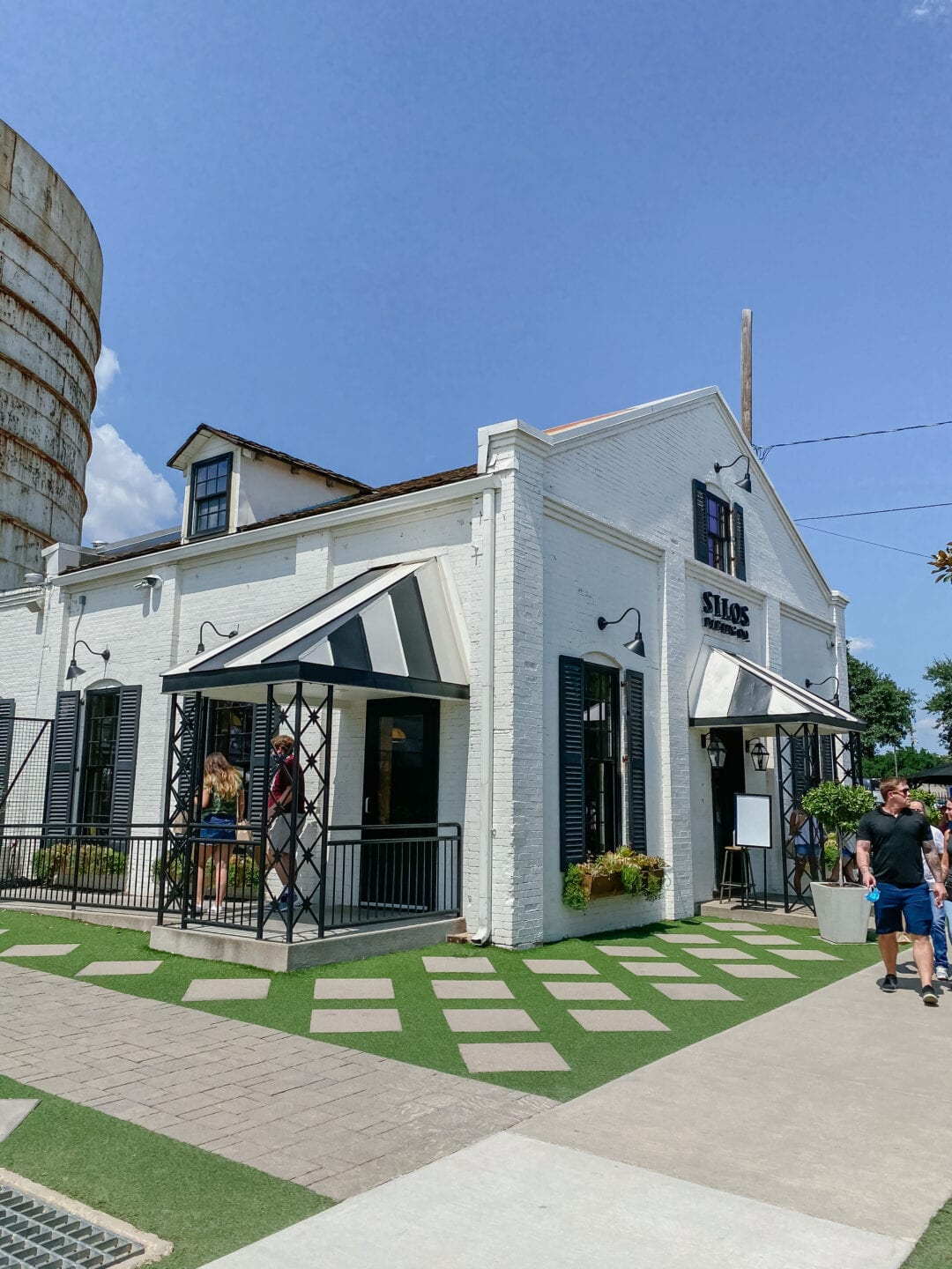 Visiting Magnolia Home in Waco, Tx Dawn P. Darnell