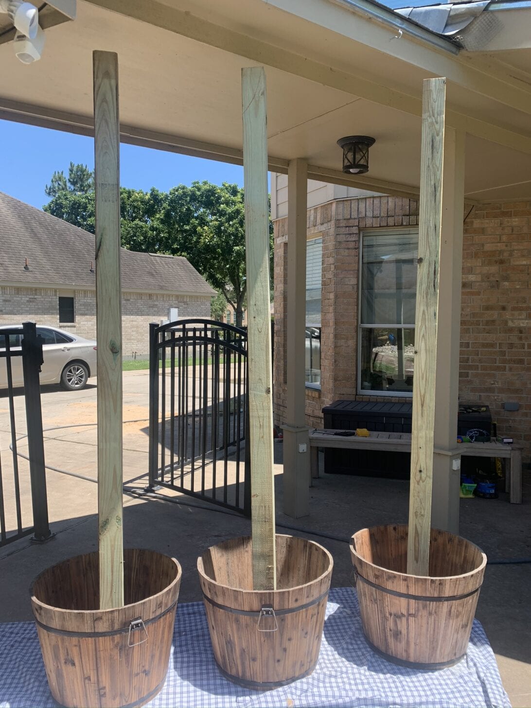 WHISKEY BARREL PLANTERS LIGHT POST