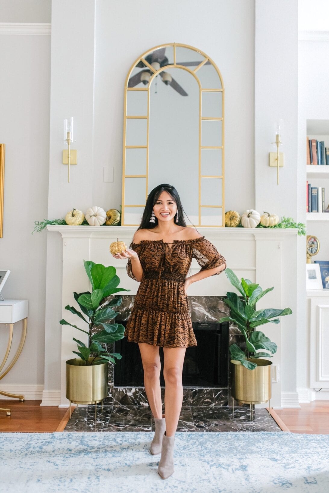 leopard dress, fall dress, glam living room 