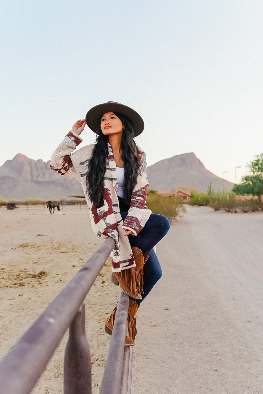 COWGIRL BOOTS, COWGIRL STYLE 