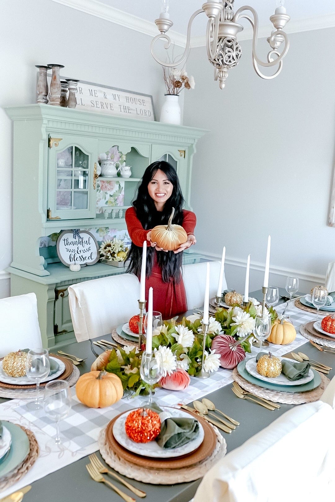 Thanksgiving dining room 