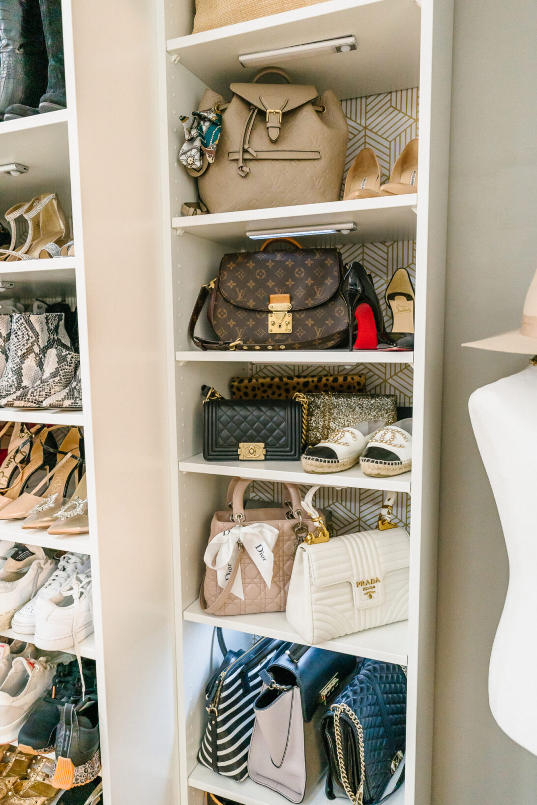 DESIGNER BAGS CLOSET DISPLAY, DESIGNER BAGS CLOSET ORGANIZATION 