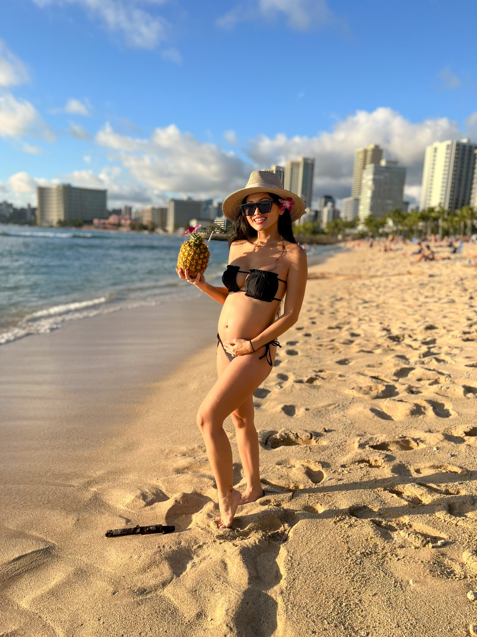Waikiki, Hawaii, beach, black bikini, bump style, pregnancy vacation style 