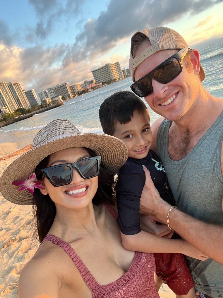 Oahu Hawaii family vacation guide, Hawaii sunset, Waikiki beach, Waikiki, family trip 