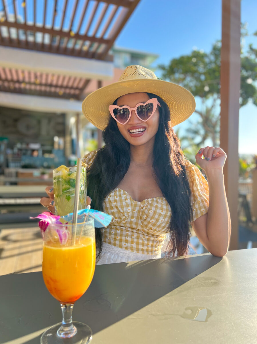 heart sunglasses, The Deck, Hawaii, Places to eat, Oahu Hawaii travel guide 