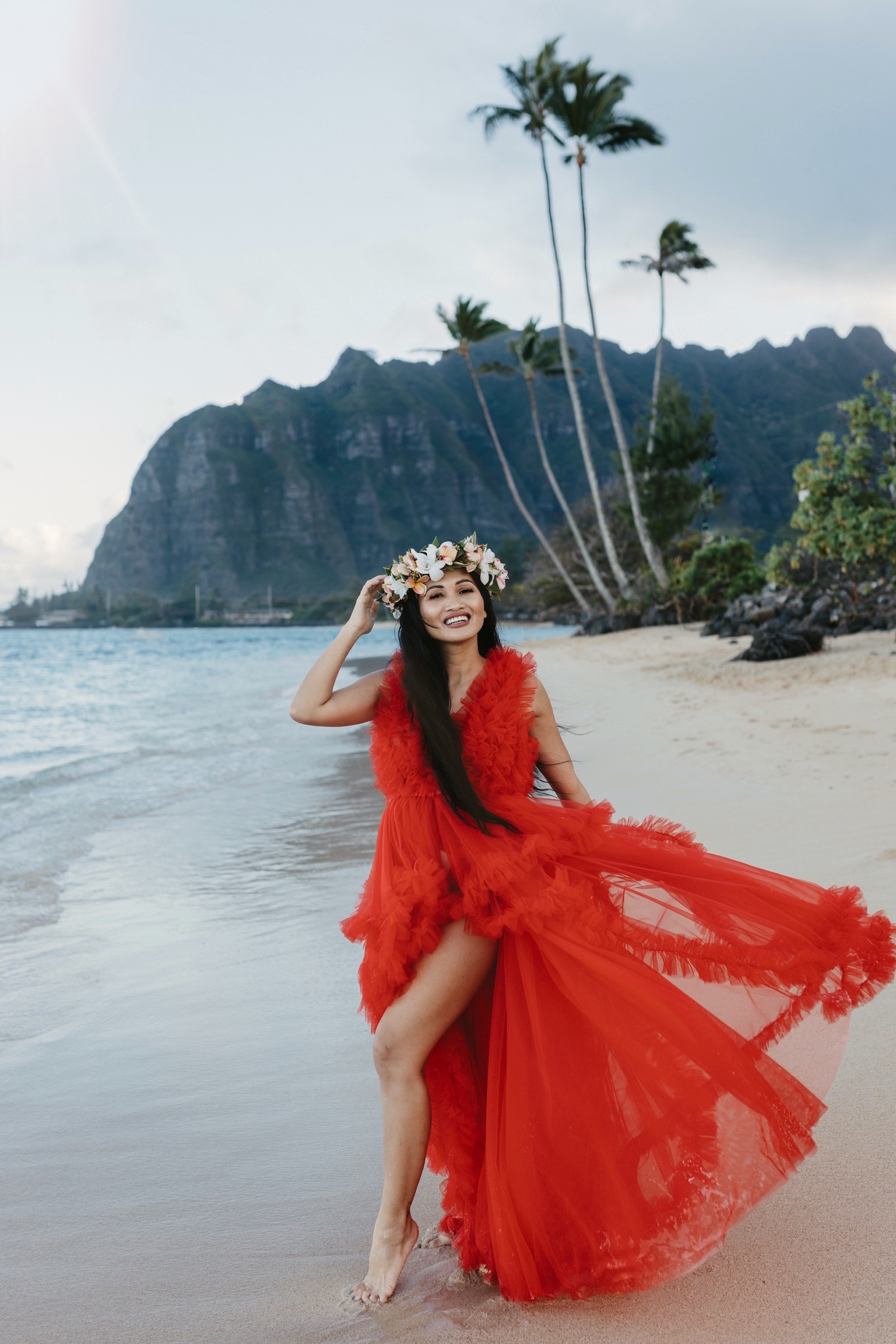 haku lei, red dress, maternity shoots, maternity dress, Hawaii, beach photoshoot