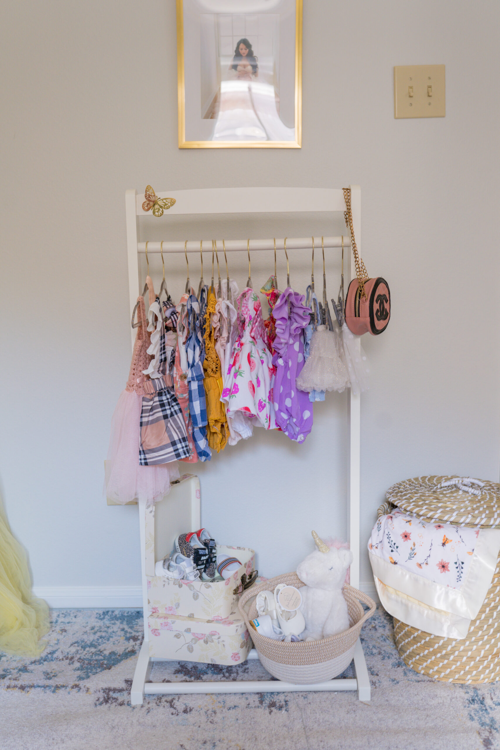 outfit rack, children outfit rack, nursery outfit rack, baby girl nursery 