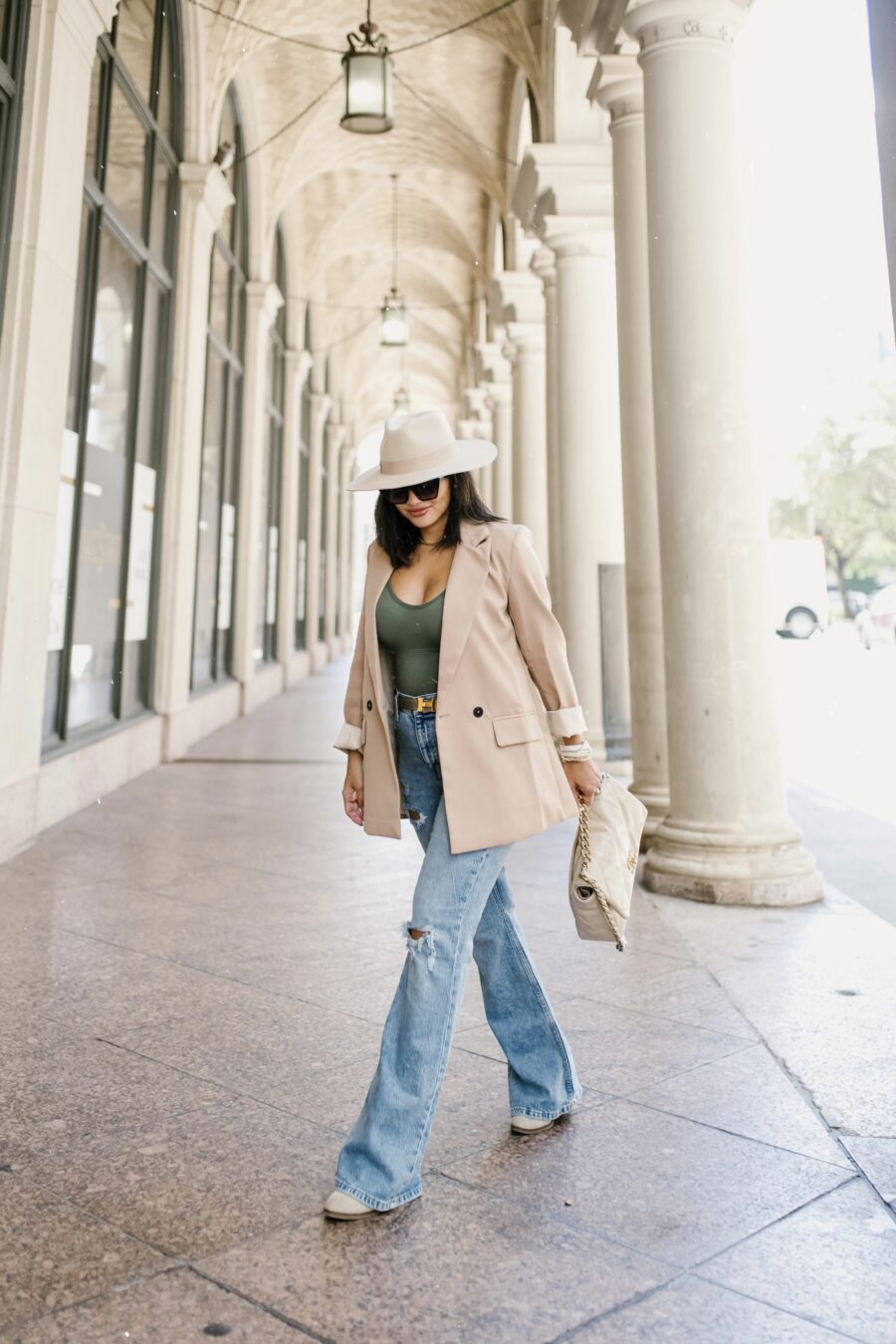 4 Ways To Style Flare Jeans For Fall - Dawn P. Darnell