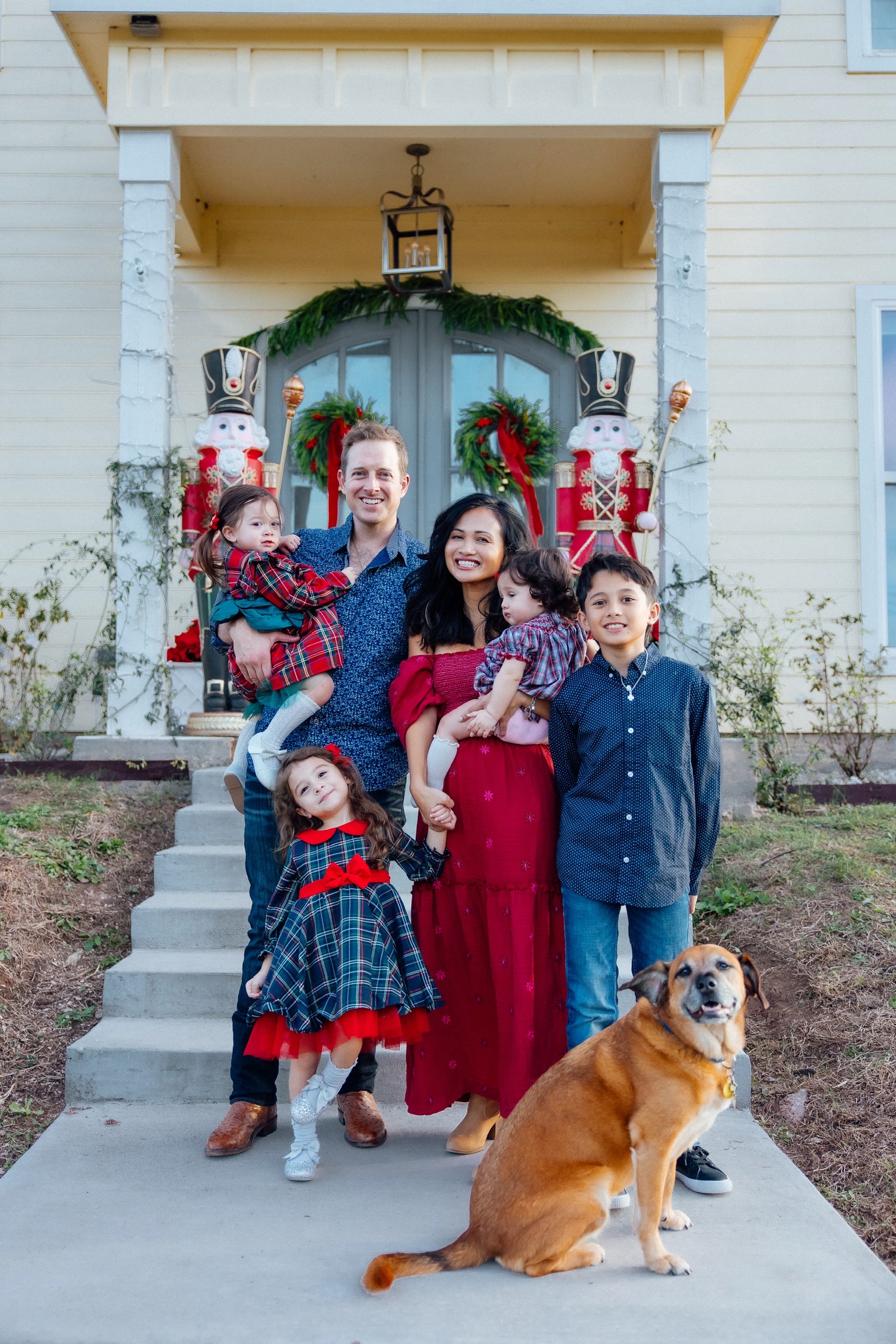 family outdoor photoshoot, Christmas photos, red dress, Christmas family outfits