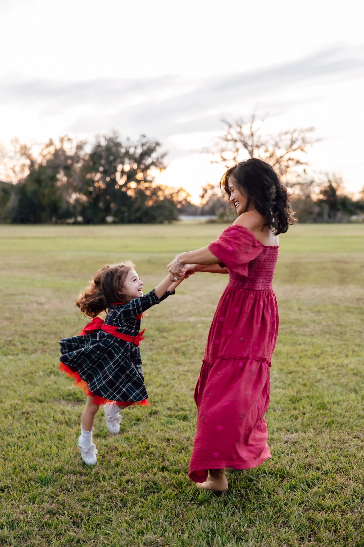 mommy and me photoshoot, family outdoor photoshoot, Christmas photos, red dress, Christmas family outfits